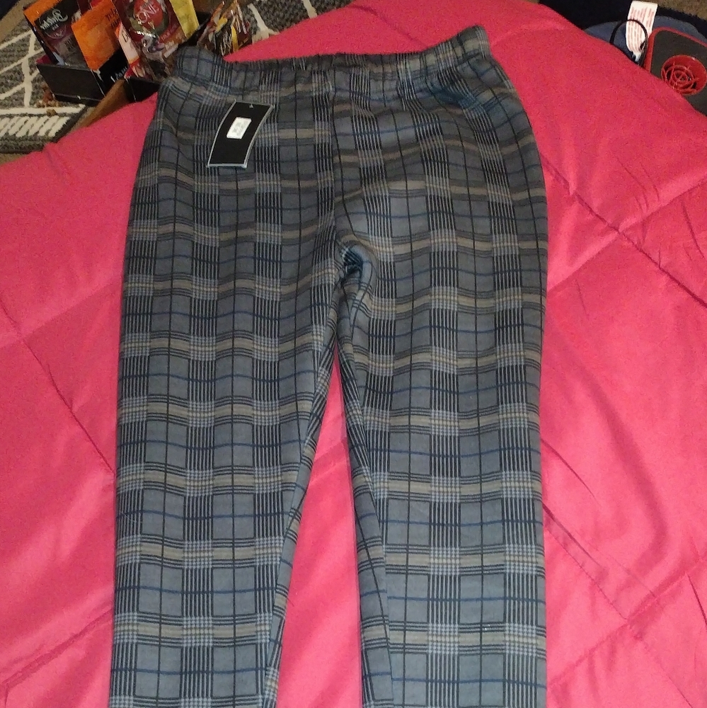 Legging pants with fur on the inside